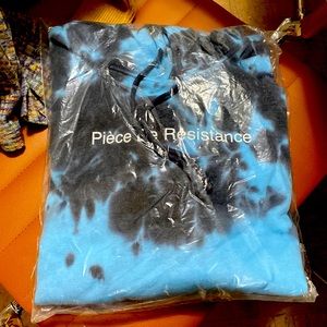 Neon Riot Tie Dye Piece De Resistance Pullover Hoodie NWT Large